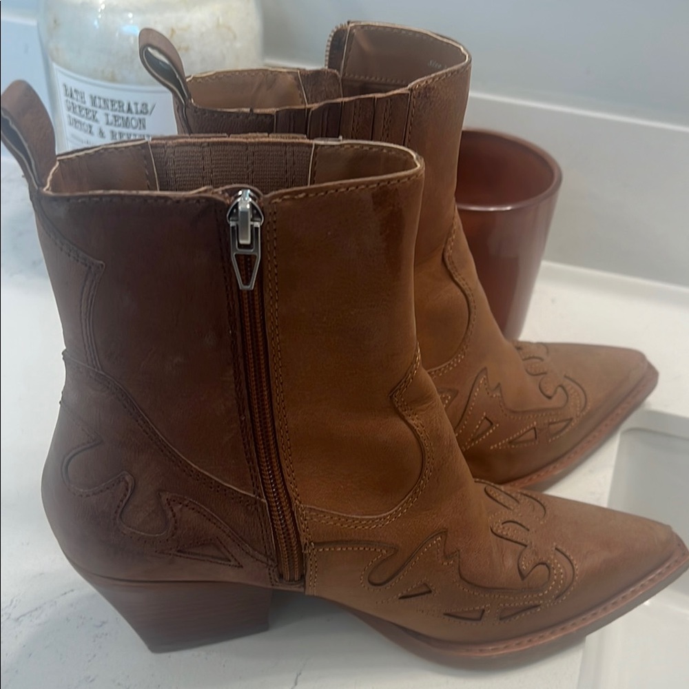 Women's Tan Leather Ankle Boots